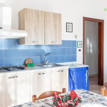 Apartment Bilocale Lungomare A *